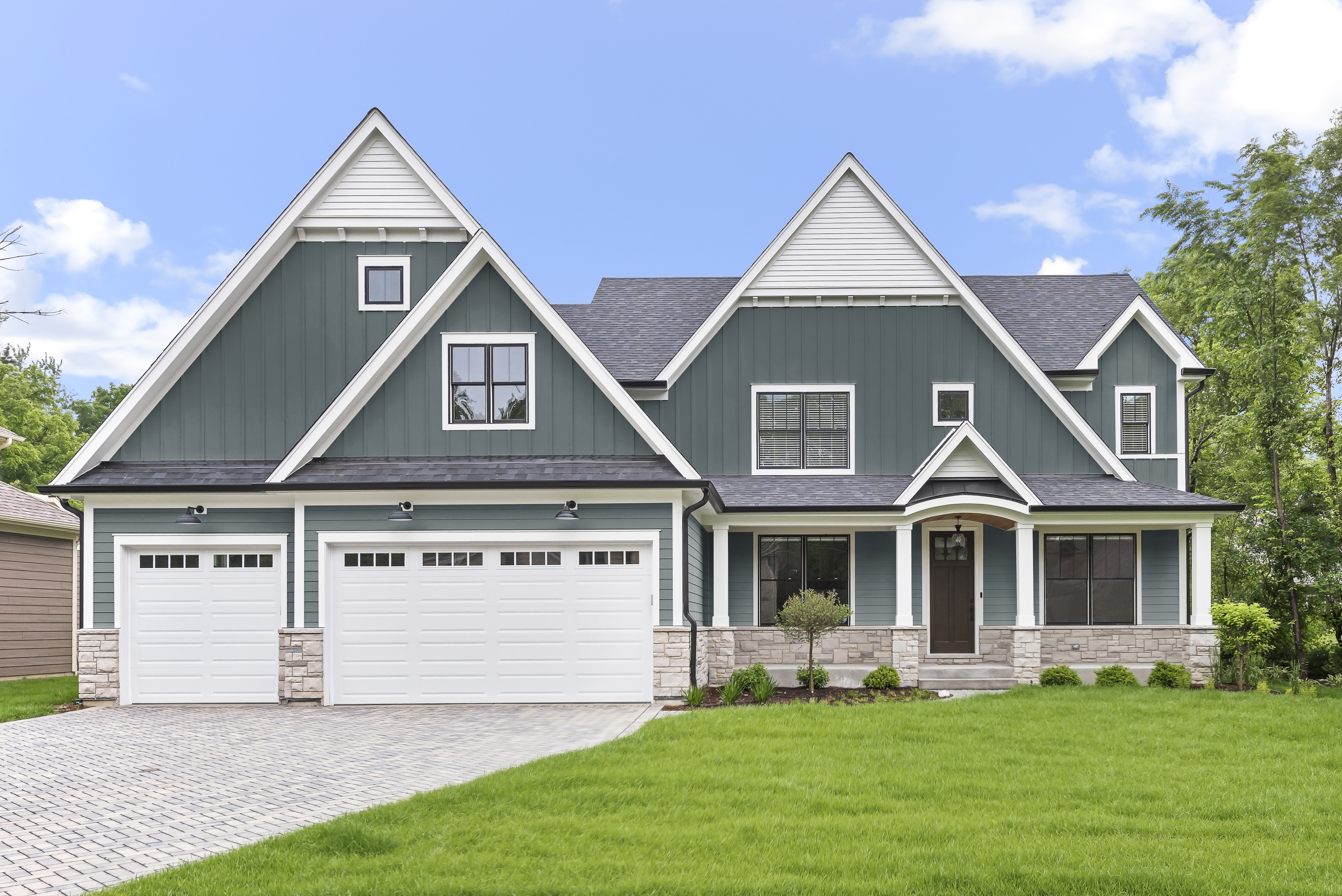 Main 3 - HARDIE PANEL HZ5 48 IN. X 120 IN. STATEMENT COLLECTION EVENING BLUE CEDARMILL FIBER CEMENT PANEL SIDING - Arlington Coal & Lumber