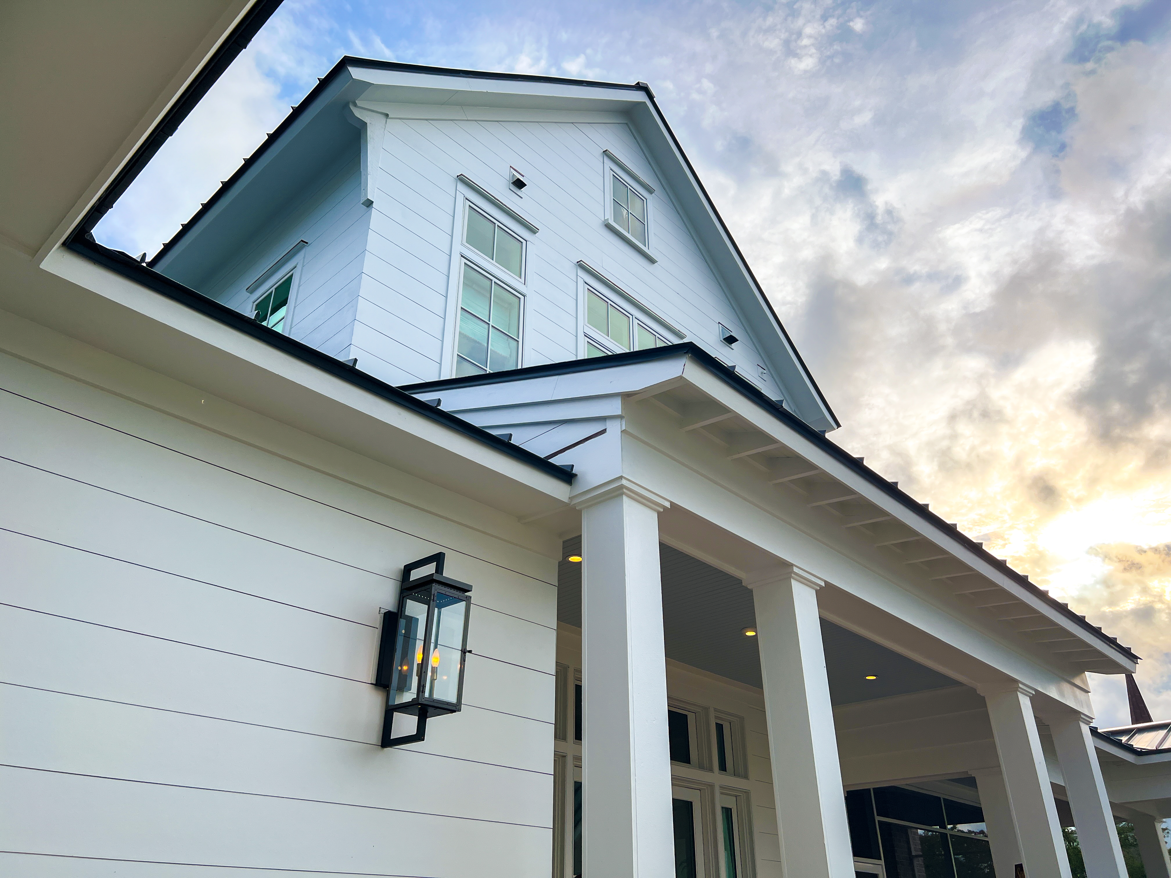 Main 5 - HARDIE PLANK HZ5 10.25 IN. X 144 IN. PRIMED SMOOTH FIBER CEMENT ARTISAN SHIPLAP SIDING - Arlington Coal & Lumber