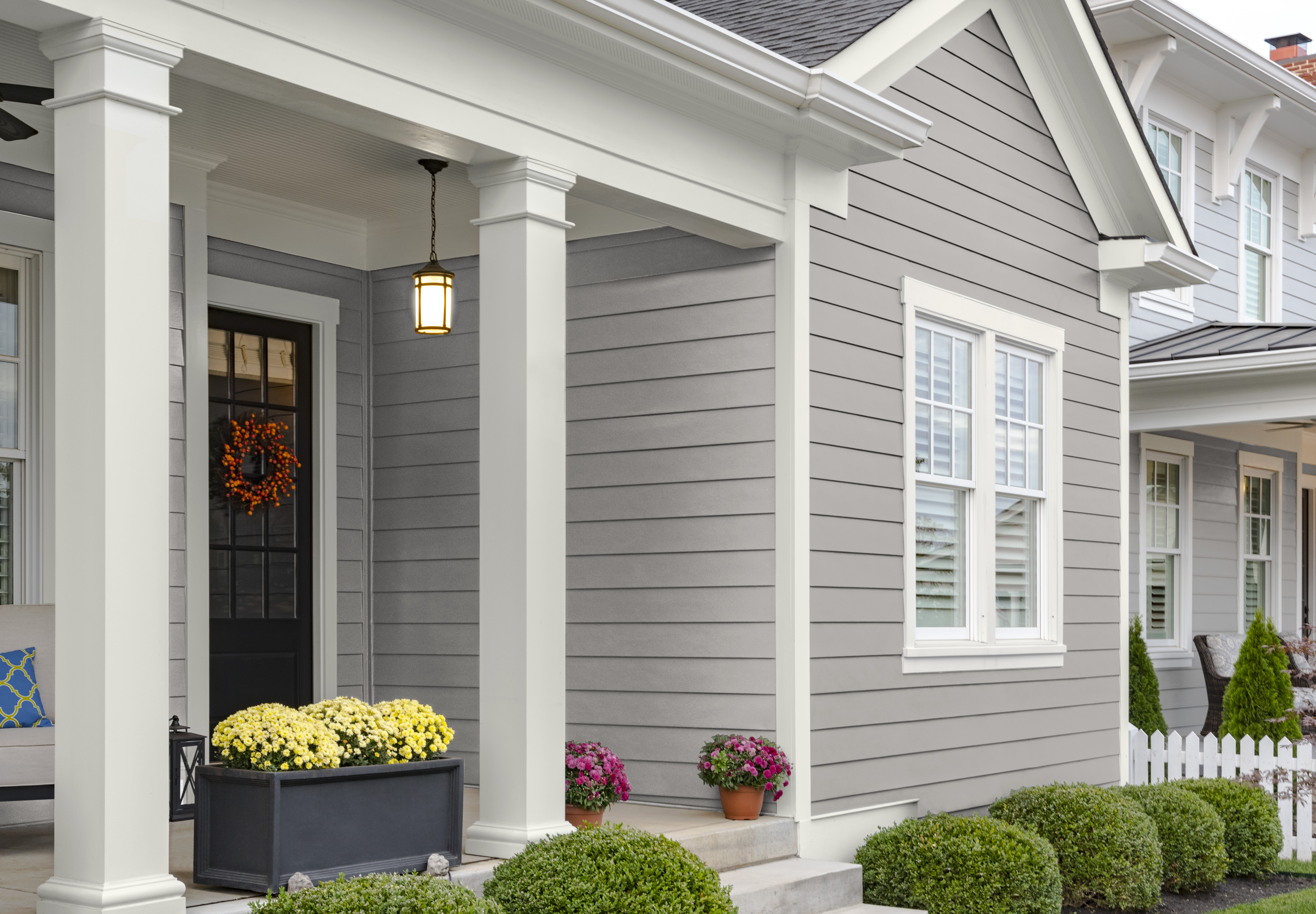 Main 1 - HARDIE PLANK HZ5 5.25 IN. X 144 IN. STATEMENT COLLECTION PEARL GRAY SMOOTH FIBER CEMENT LAP SIDING - Arlington Coal & Lumber