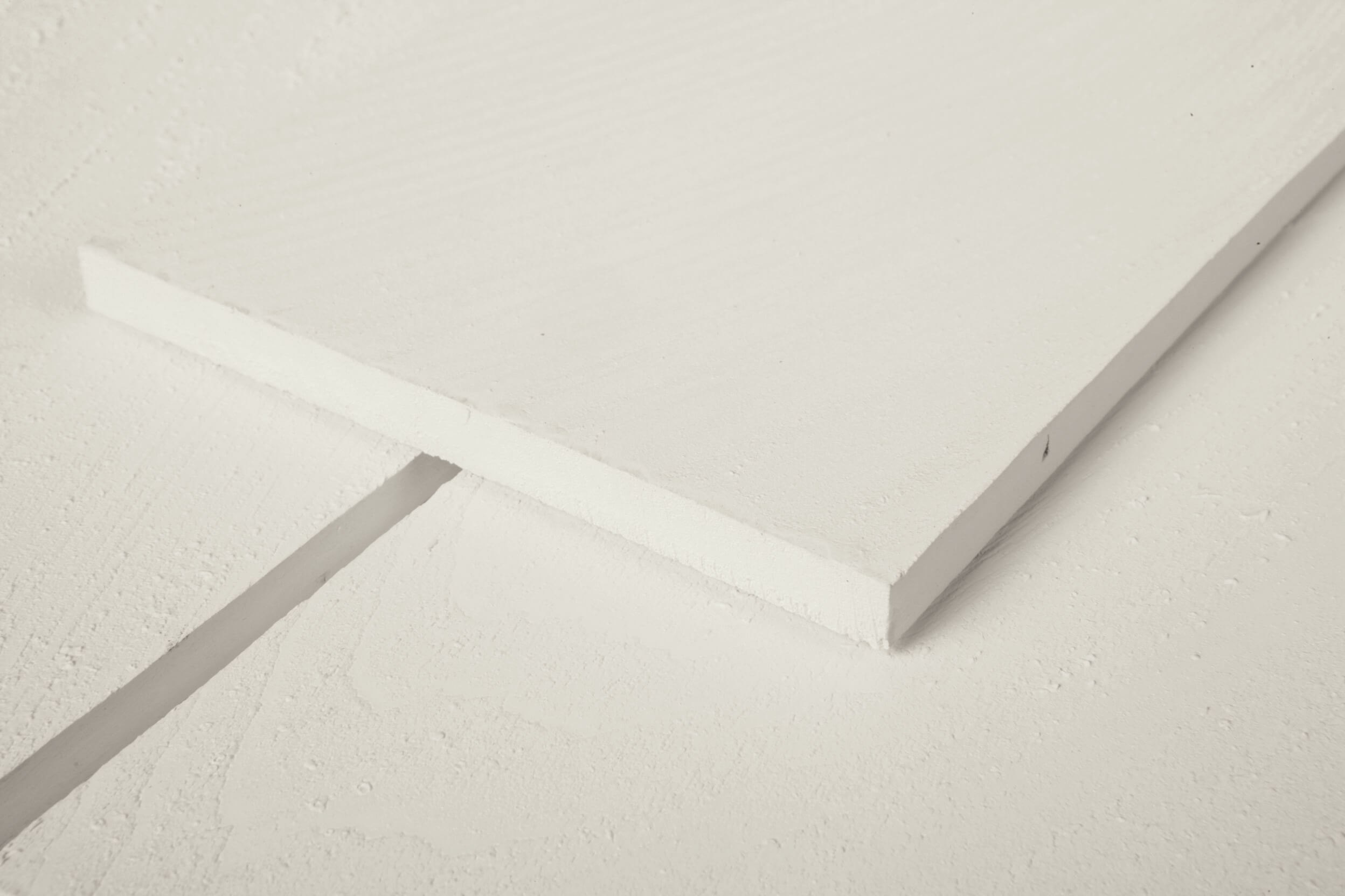 Main 1 - 16" - WHITE CEDAR SHINGLES GRADE SIDEWALL SELECT AB R&R - 2 COATS CONCORD WHITE - Arlington Coal & Lumber