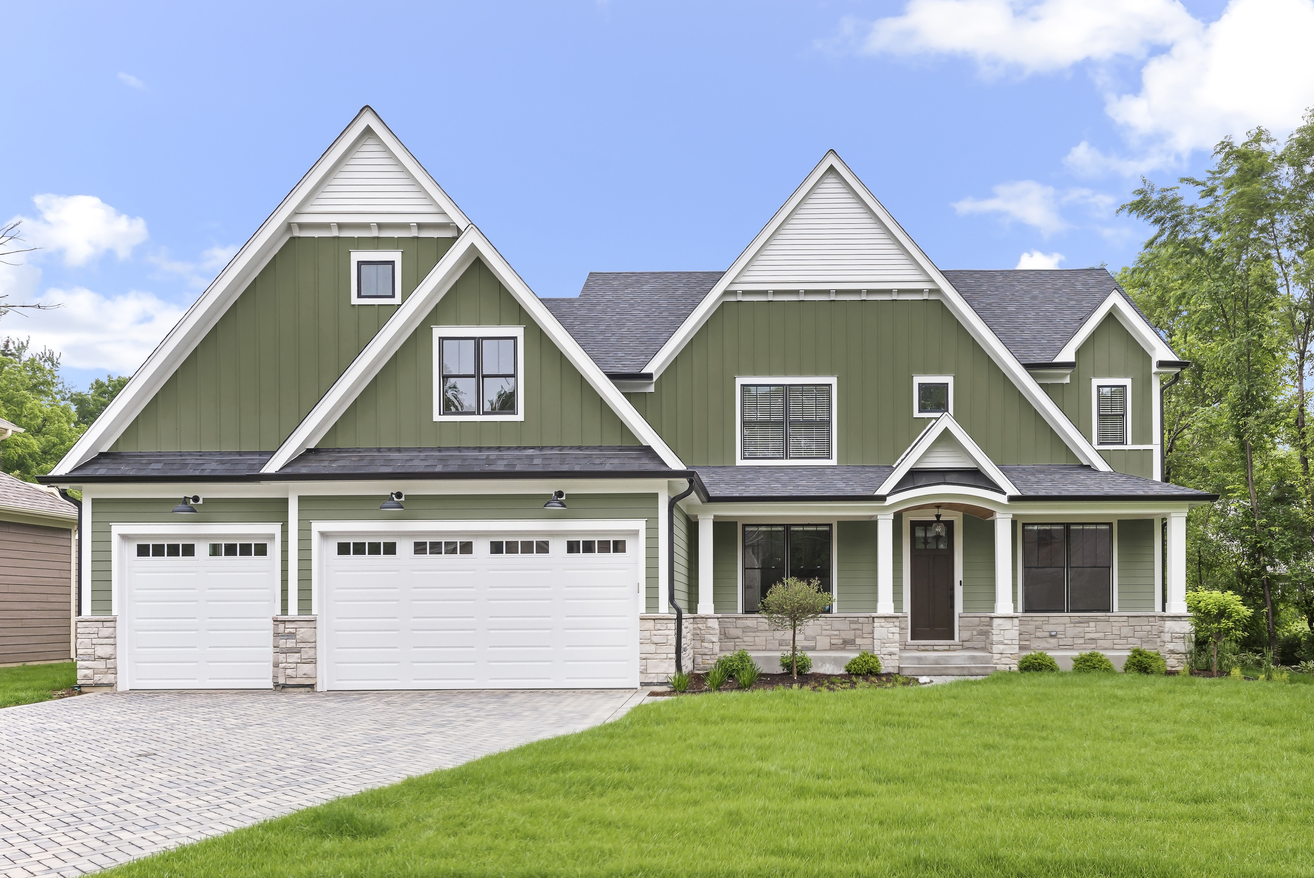 Main 5 - HARDIE PANEL HZ5 48 IN. X 120 IN. STATEMENT COLLECTION MOUNTAIN SAGE SMOOTH FIBER CEMENT PANEL SIDING - Arlington Coal & Lumber