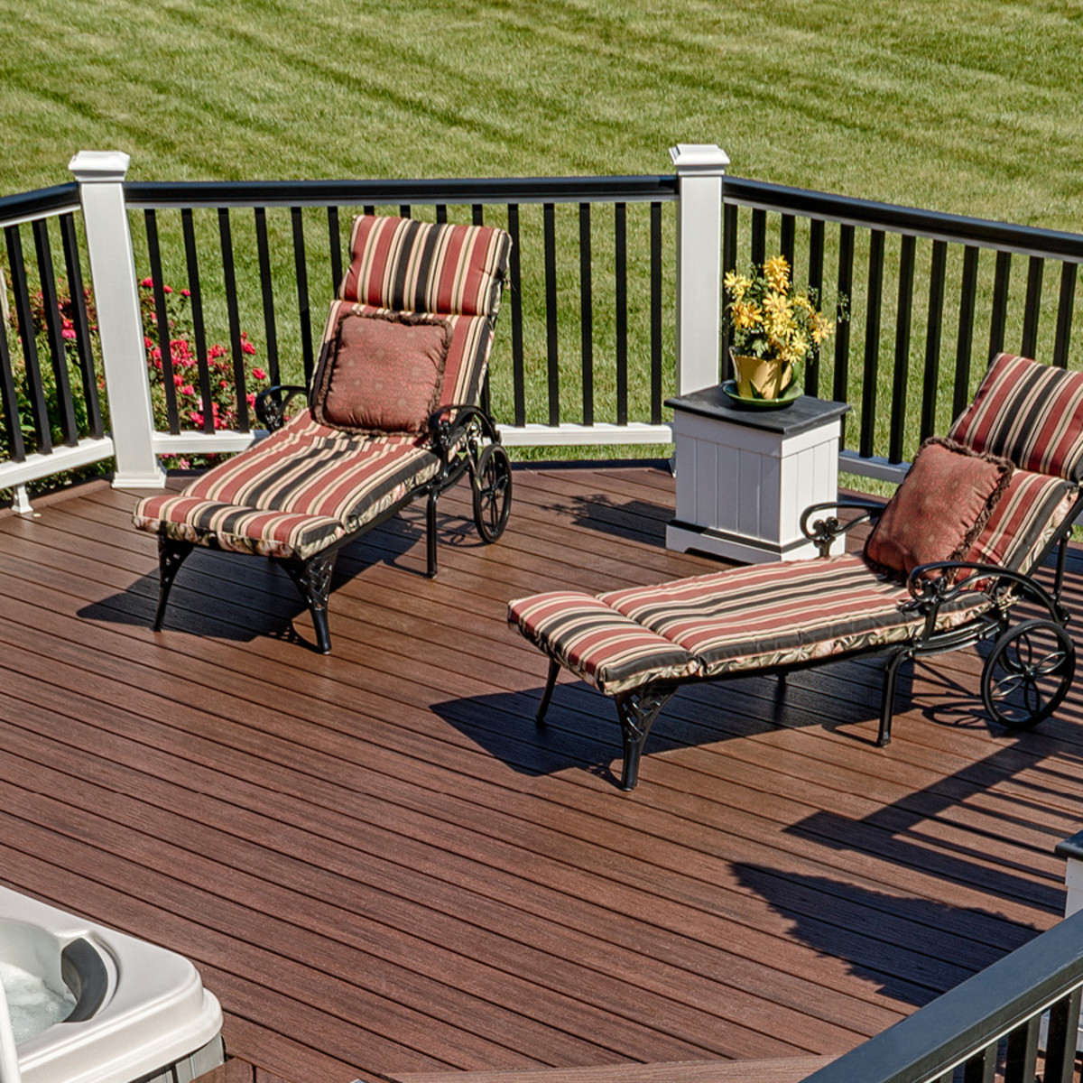 Main 3 - 1.3-in x 5.5-in x 16-ft Square Transcend® Lava Rock - Arlington Coal & Lumber