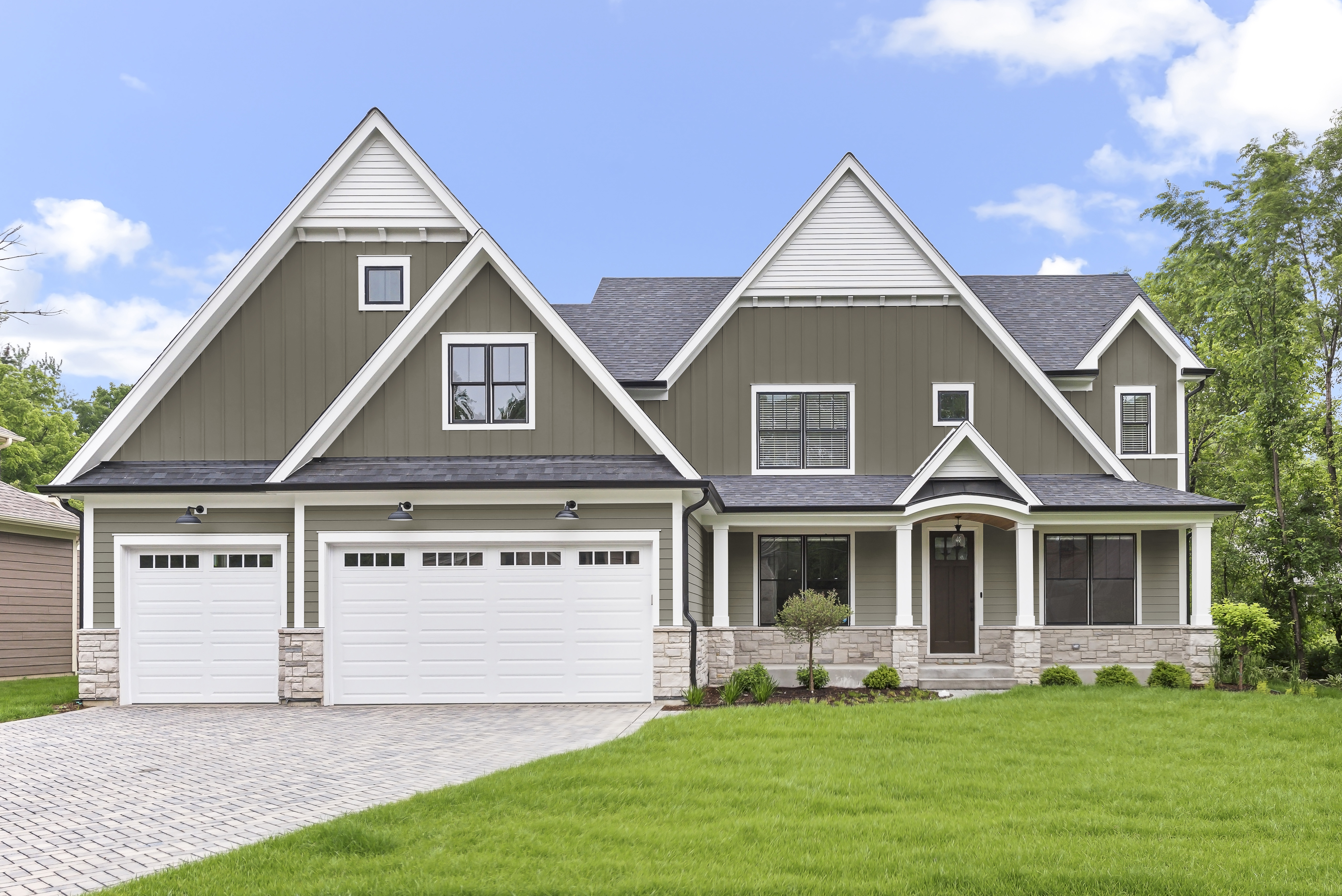 Main 3 - HARDIE PANEL HZ5 48 IN. X 120 IN. STATEMENT COLLECTION TIMBER BARK SMOOTH FIBER CEMENT PANEL SIDING - Arlington Coal & Lumber