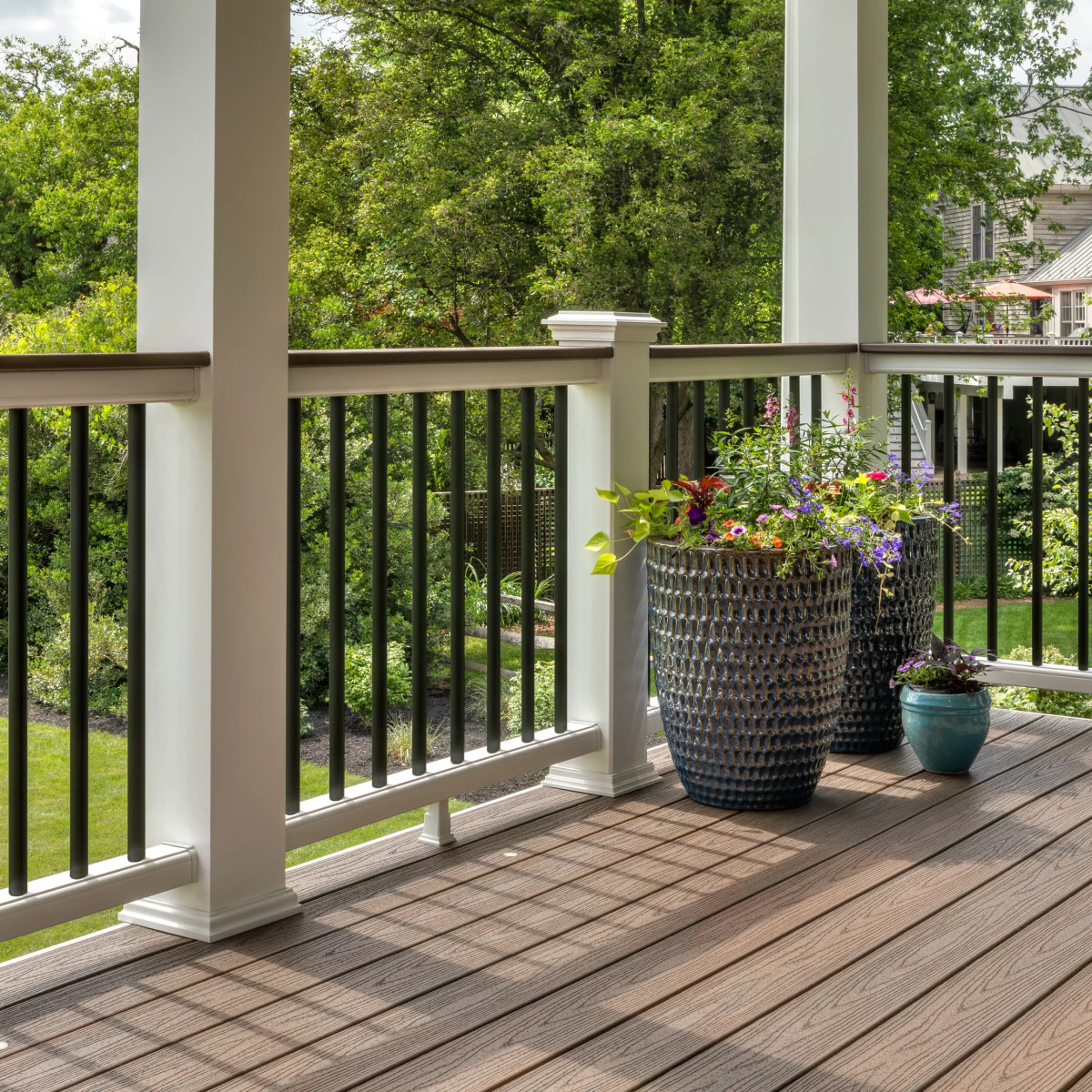 Main 3 - 6-ft x 36-in Transcend Cocktail Horizontal Rail Kit with Round Aluminum Balusters - Classic White Full Span - Arlington Coal & Lumber