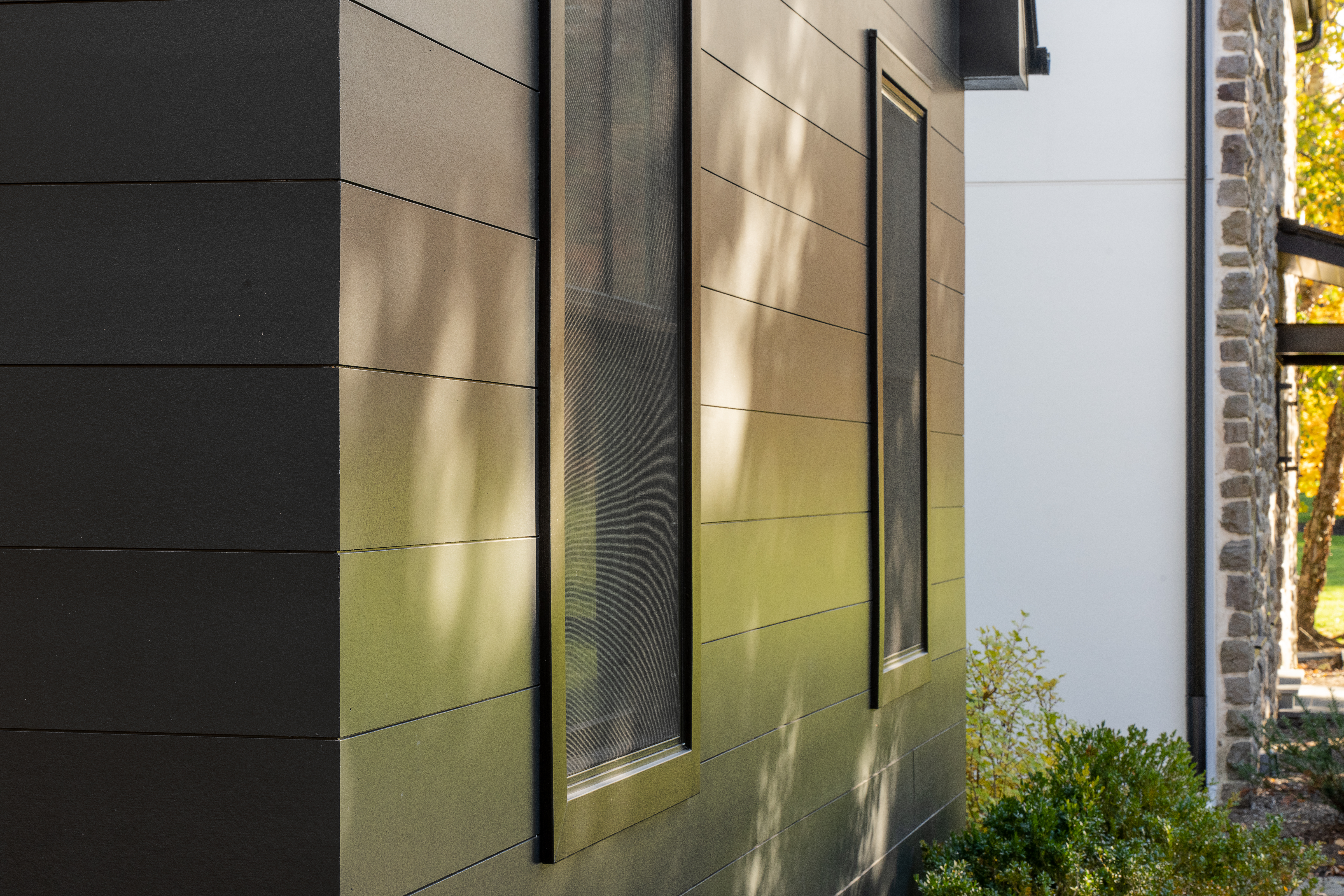 Main 6 - HARDIE PLANK HZ5 10.25 IN. X 144 IN. PRIMED SMOOTH FIBER CEMENT ARTISAN SHIPLAP SIDING - Arlington Coal & Lumber