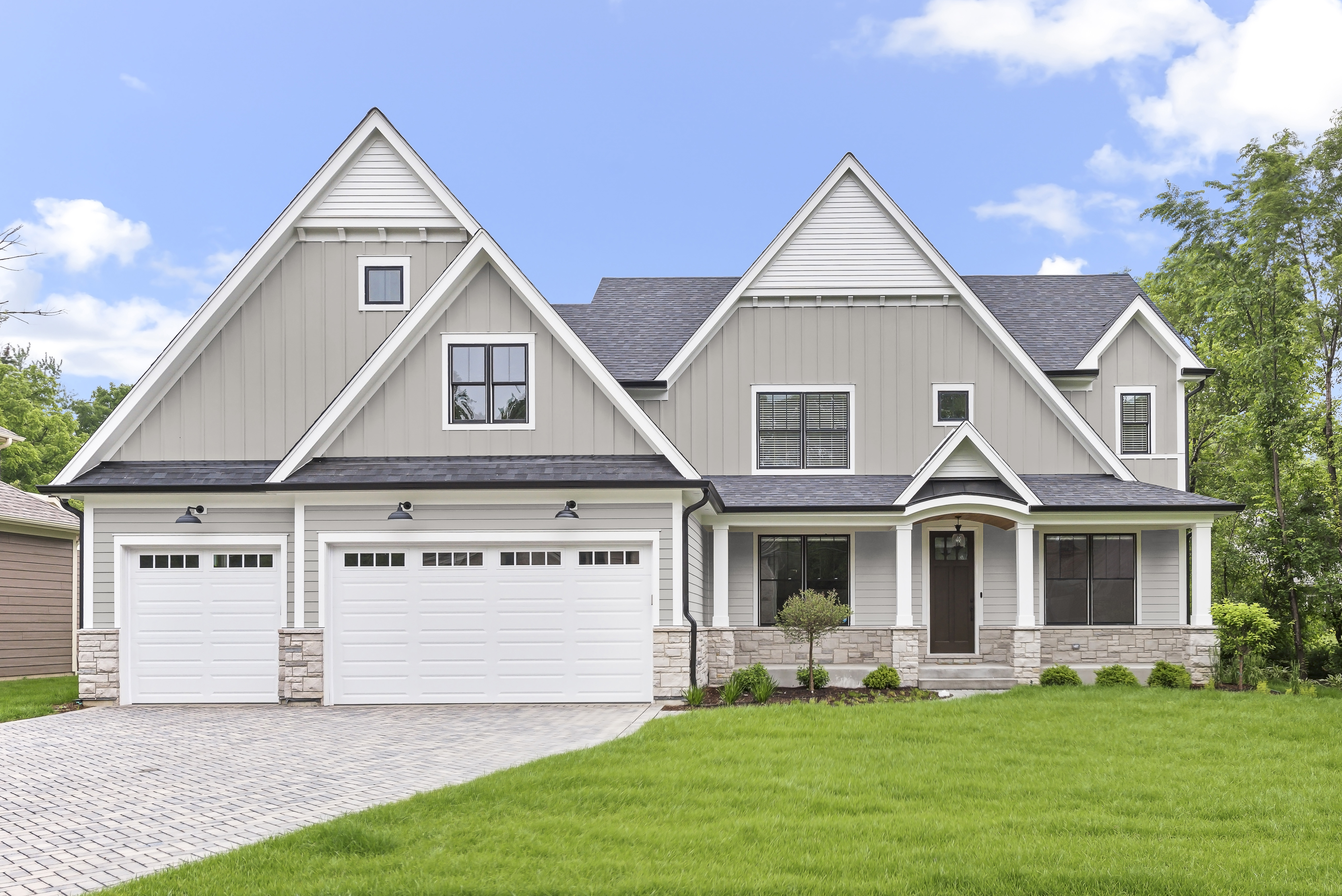 Main 3 - HARDIE TRIM HZ5 0.75 IN. X 2.5 IN. X 12 FT. STATEMENT COLLECTION PEARL GRAY FIBER CEMENT RUSTIC GRAIN BATTEN TRIM BOARD - Arlington Coal & Lumber