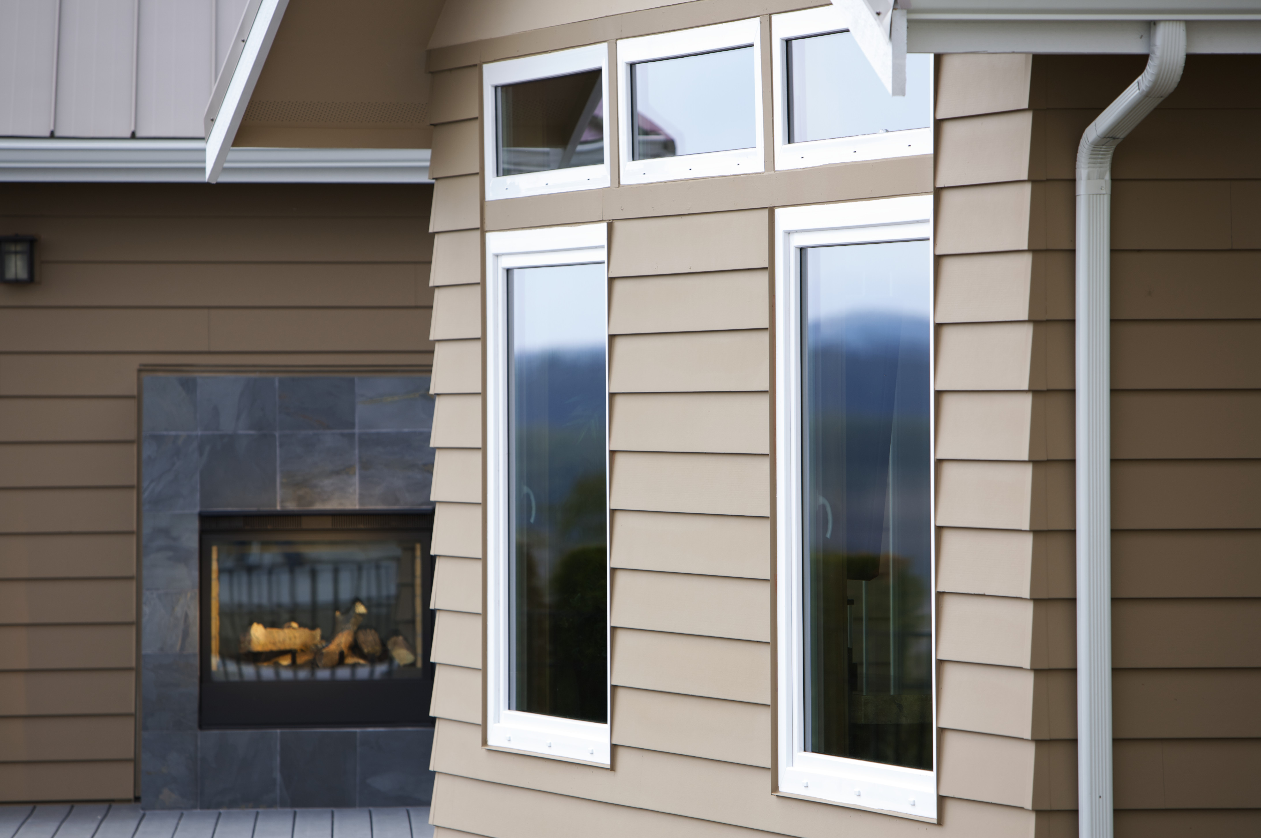 Main 5 - HARDIE PLANK HZ5 8.25 IN. X 144 IN. PRIMED SMOOTH FIBER CEMENT ARTISAN LAP SIDING - Arlington Coal & Lumber