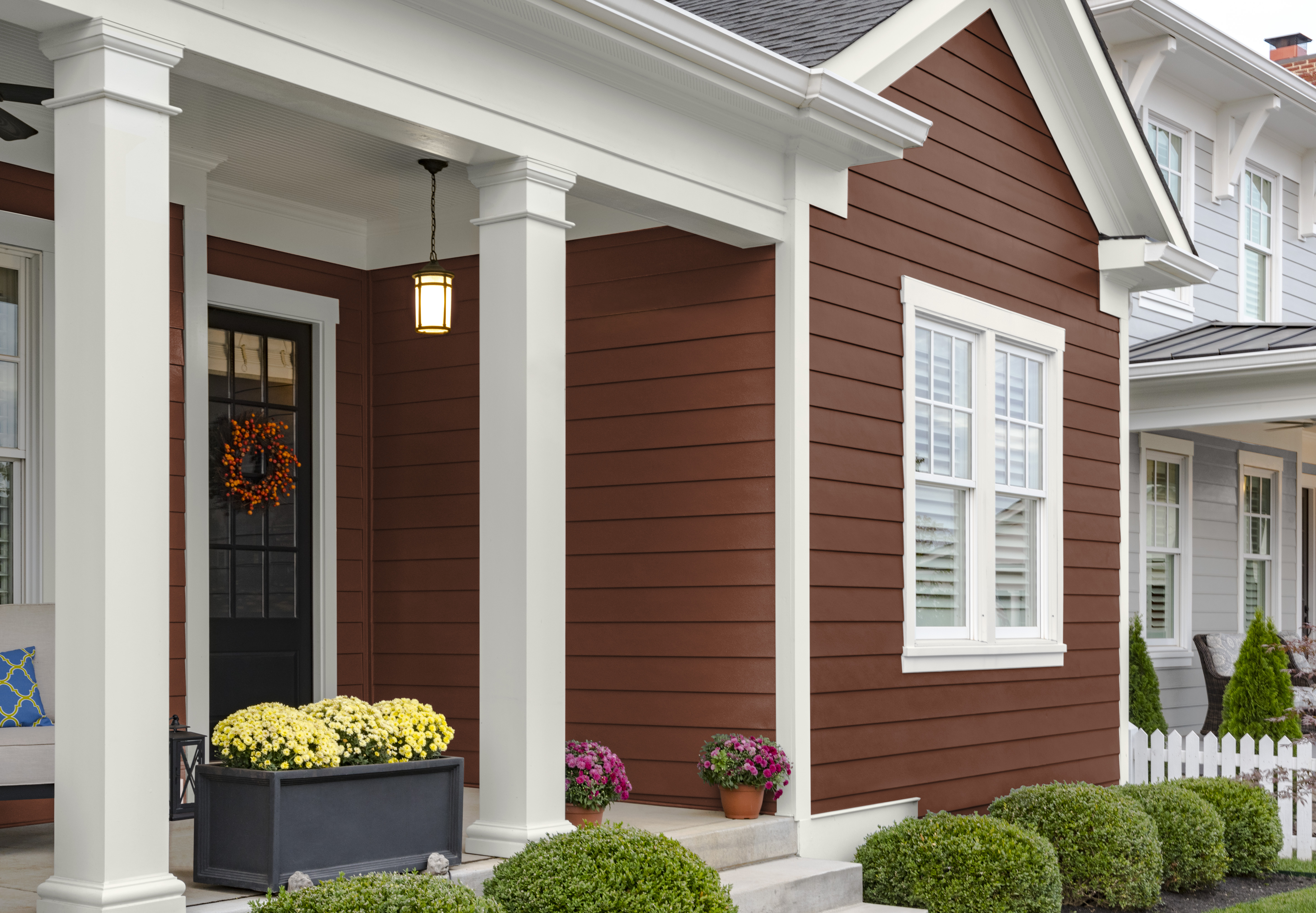 Main 3 - HARDIE PLANK HZ5 5.25 IN. X 144 IN. STATEMENT COLLECTION COUNTRYLANE RED SMOOTH FIBER CEMENT LAP SIDING - Arlington Coal & Lumber