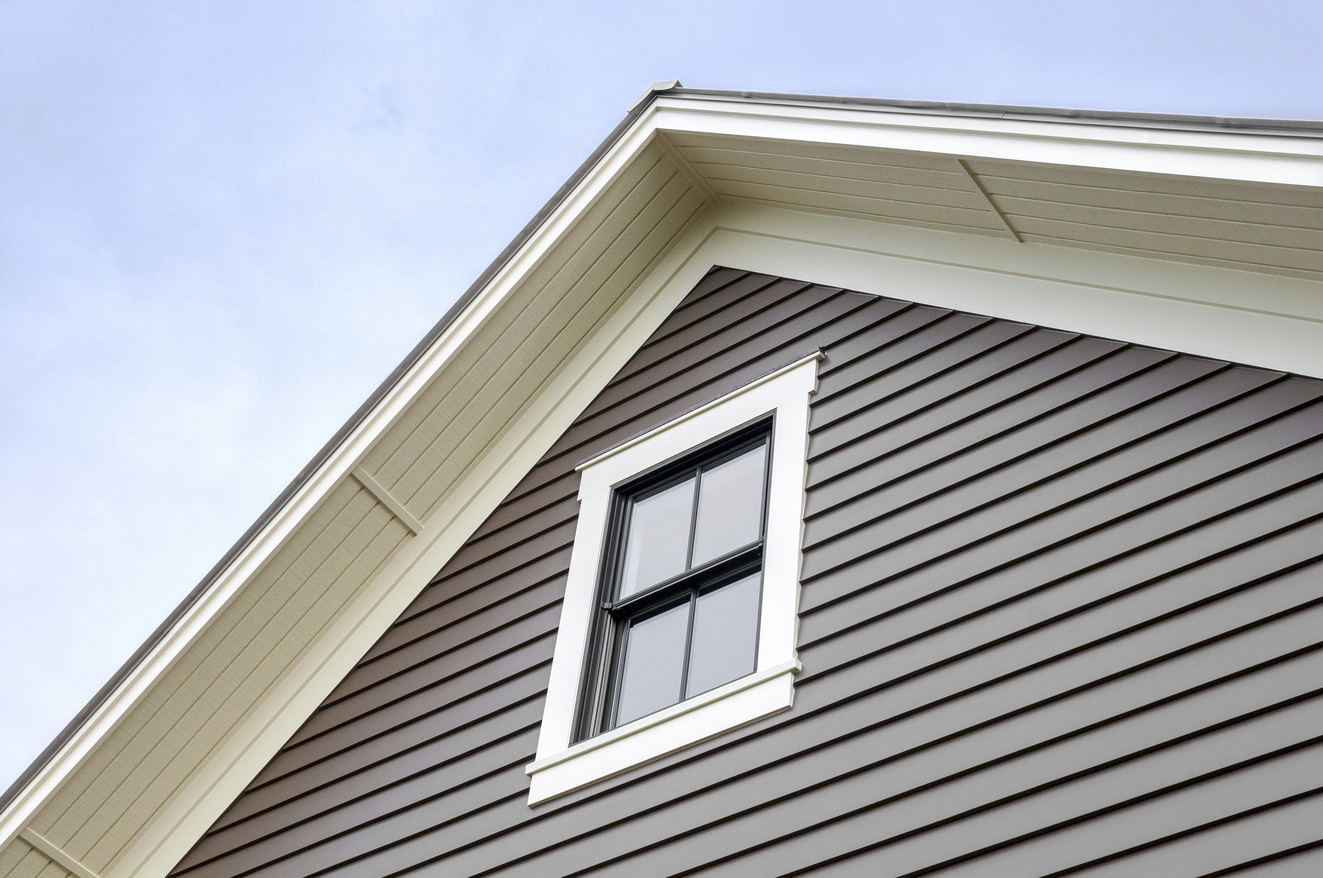 Main 6 - HARDIE PLANK HZ5 7.25 IN. X 144 IN. PRIMED SMOOTH FIBER CEMENT ARTISAN LAP SIDING - Arlington Coal & Lumber