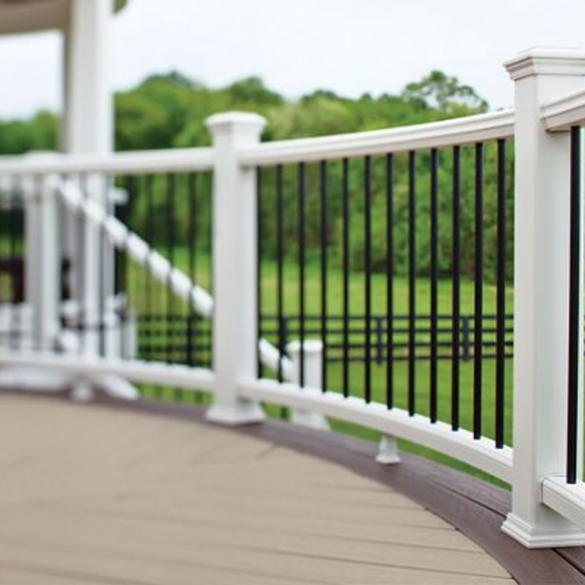 Main 4 - 8-ft x 36-in Transcend Horizontal Rail Kit with Round Aluminum Balusters - Classic White Full Span - Arlington Coal & Lumber