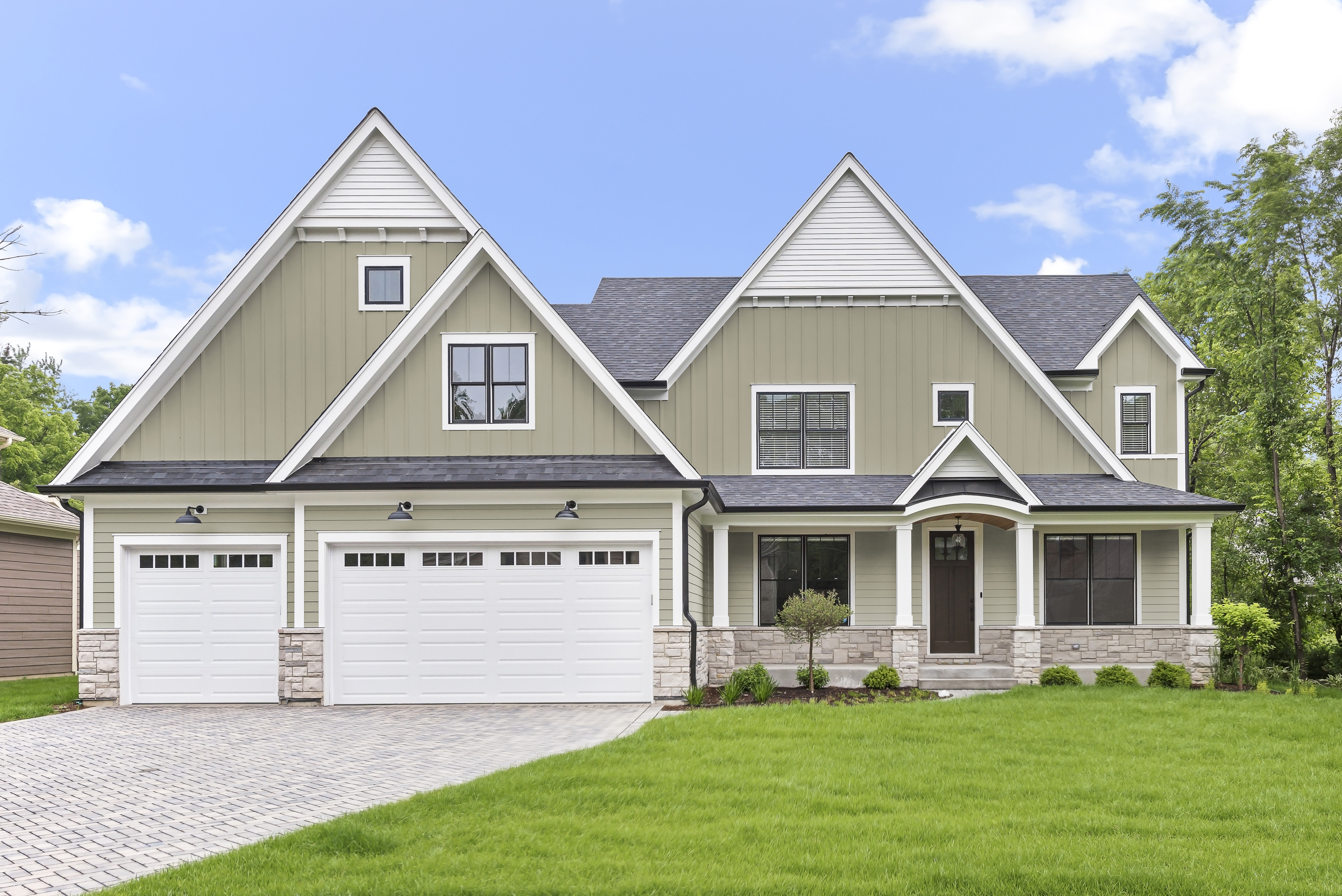 Main 3 - HARDIE PANEL HZ5 48 IN. X 120 IN. STATEMENT COLLECTION MONTEREY TAUPE SMOOTH FIBER CEMENT PANEL SIDING - Arlington Coal & Lumber