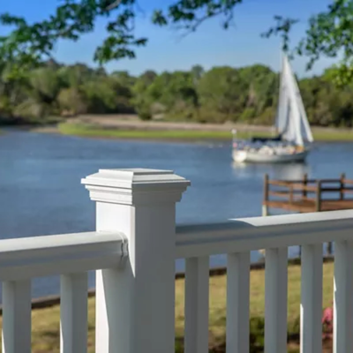 Main 5 - 8-ft Transcend® Crown Top Rail - Classic White Full Span - Arlington Coal & Lumber