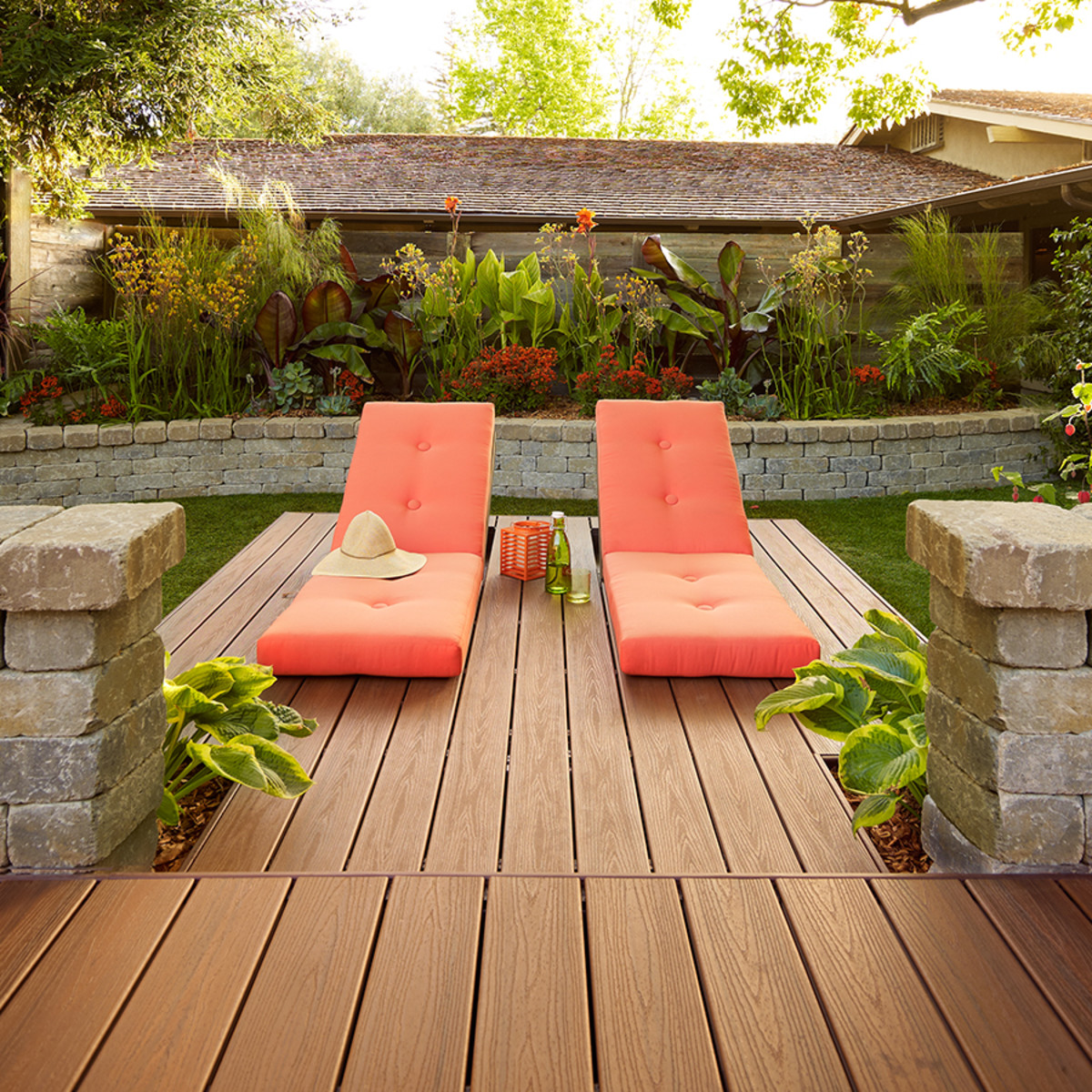 Main 3 - .94-in x 5.5-in x 12-ft Grooved Transcend® Tiki Torch - Arlington Coal & Lumber