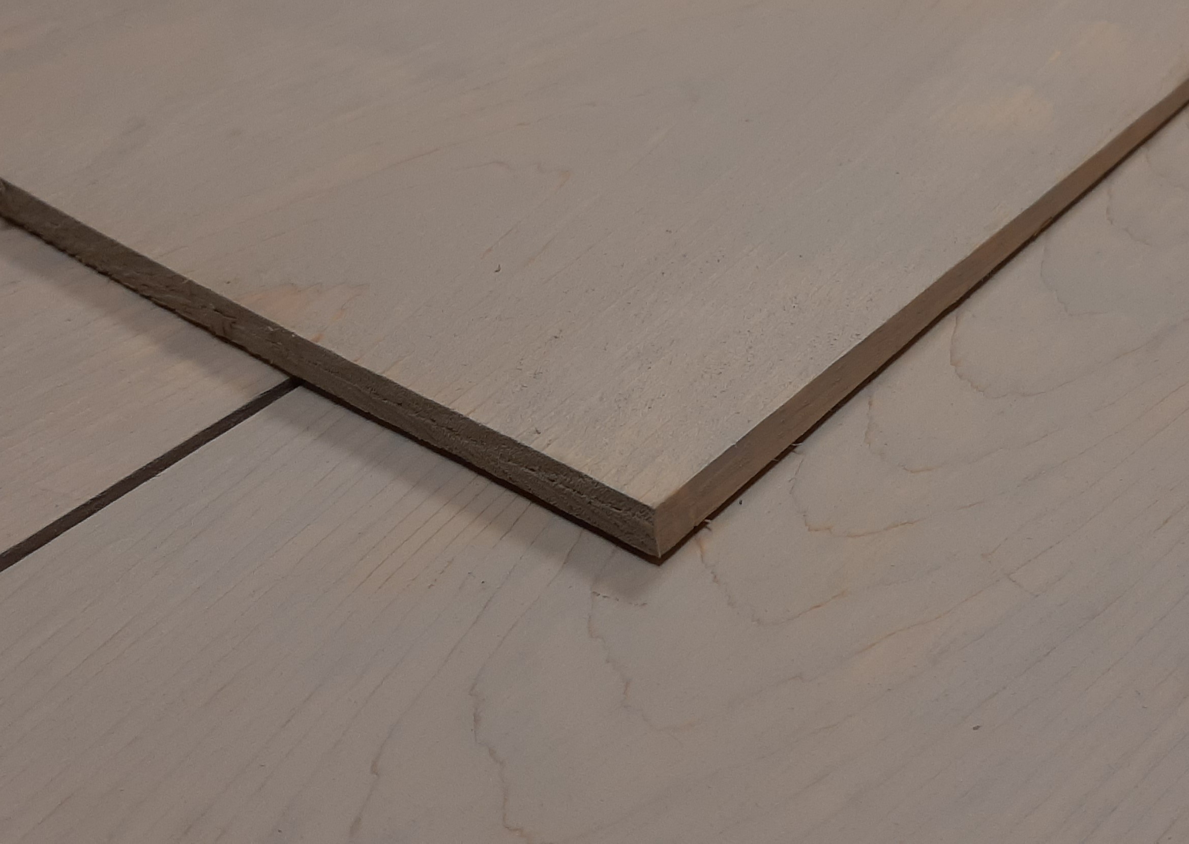 Main 1 - 16" - WHITE CEDAR SHINGLES GRADE SIDEWALL SELECT AB R&R - 1 COAT WEATHERING STAIN - Arlington Coal & Lumber