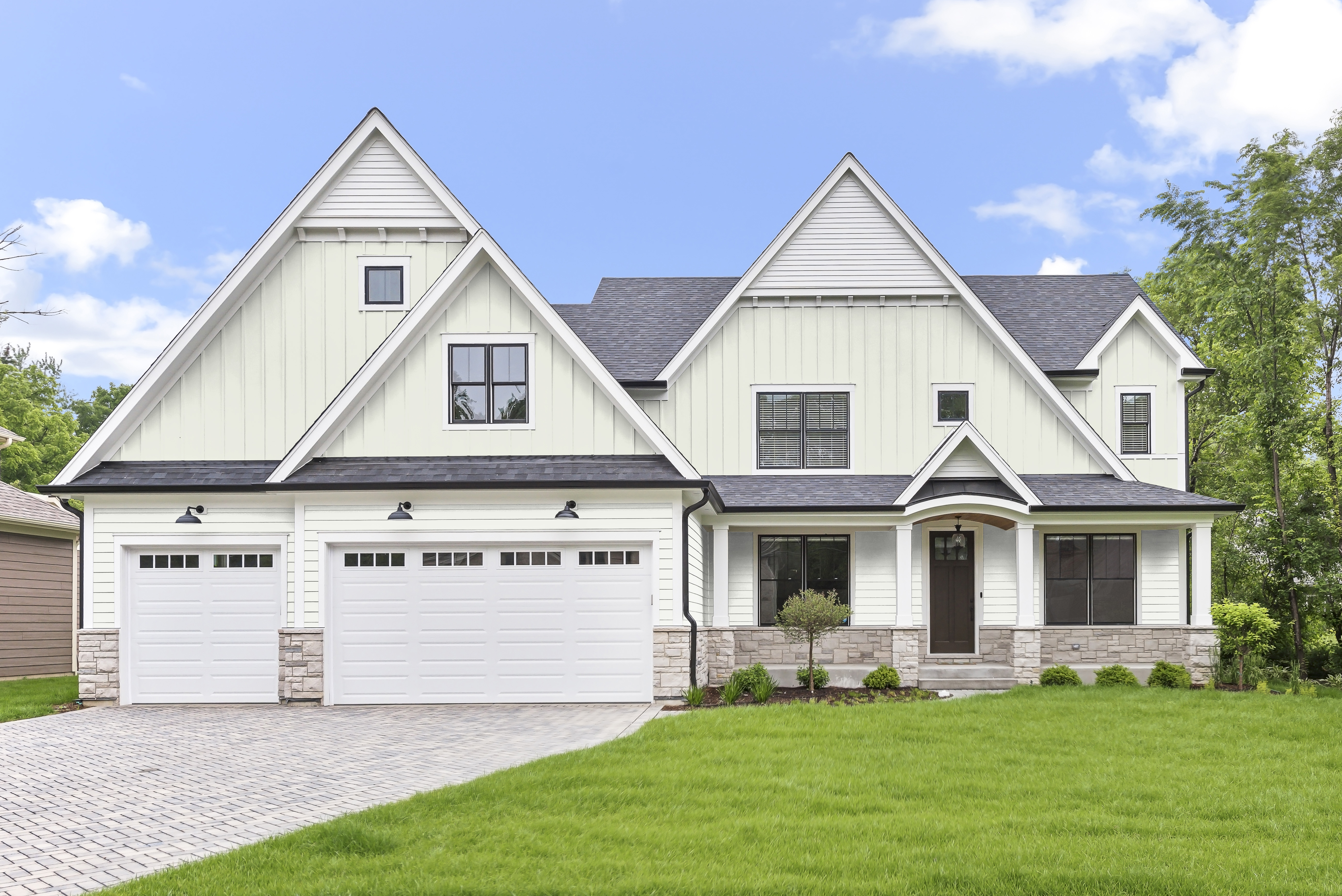 Main 3 - HARDIE PANEL HZ5 48 IN. X 120 IN. STATEMENT COLLECTION ARCTIC WHITE SMOOTH FIBER CEMENT PANEL SIDING - Arlington Coal & Lumber